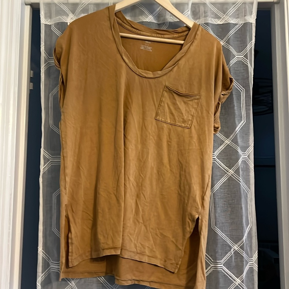 Tee shirt